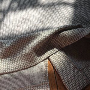 14- Leslie Fay Vintage Full Gold Houndstooth Skirt